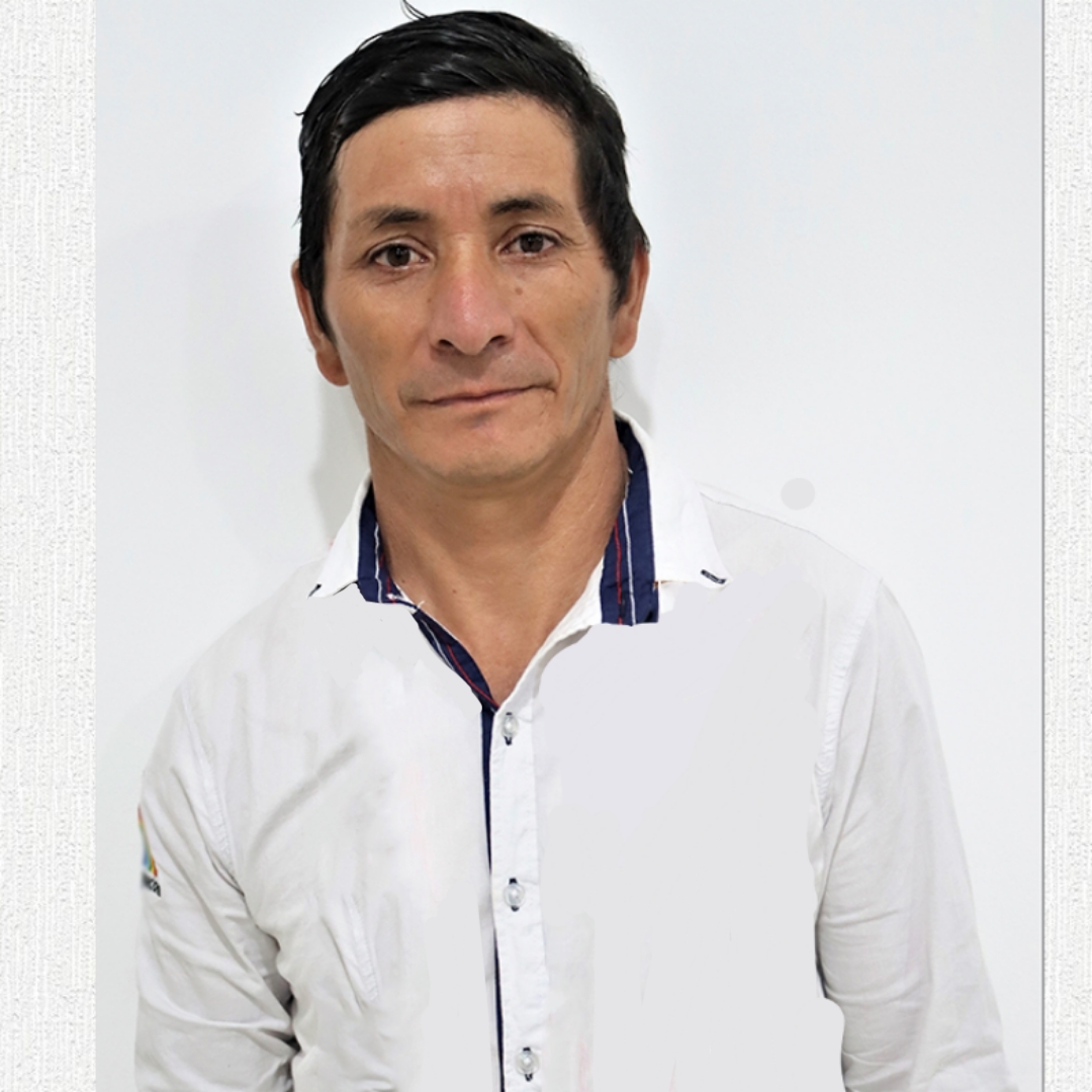 ALBERCA VÉLEZ EDUARDO